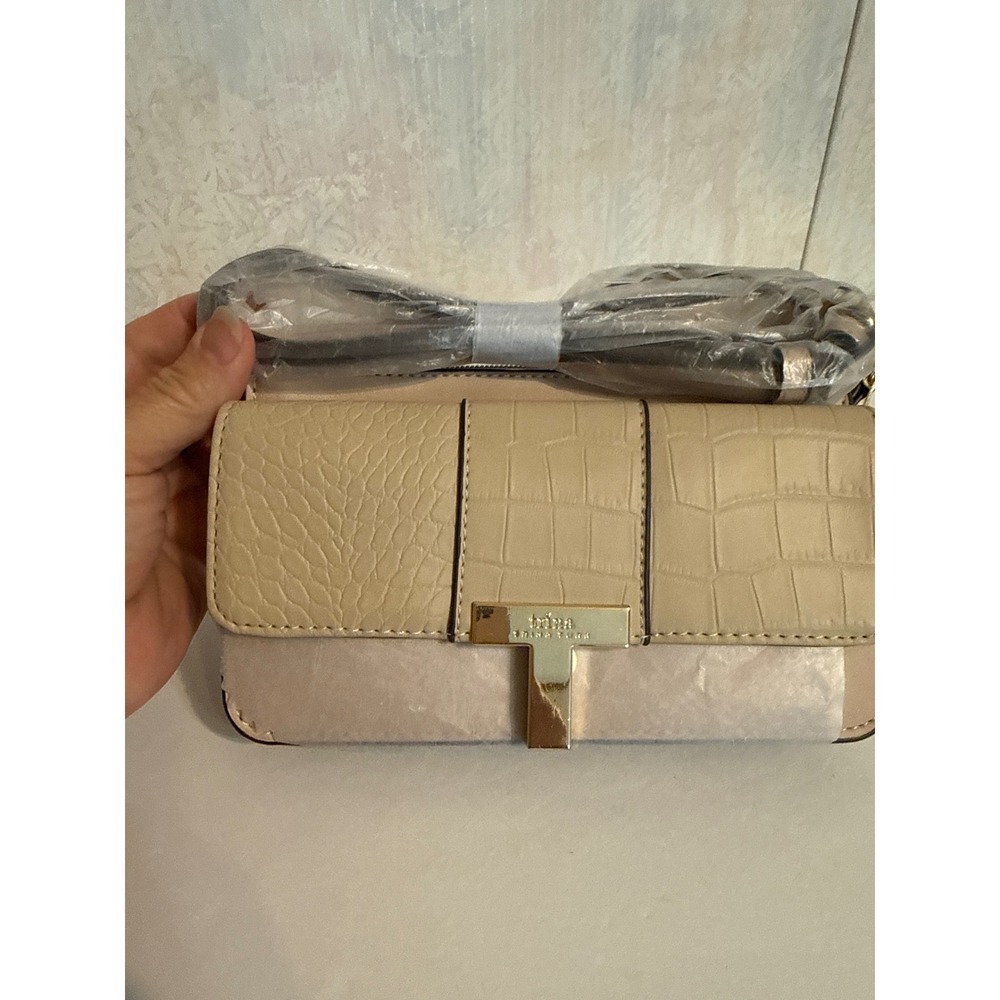 Trina Turk Chasmere Crossbody Bag TTT33007CHA Gold Tone Turn Lock Multi Texture